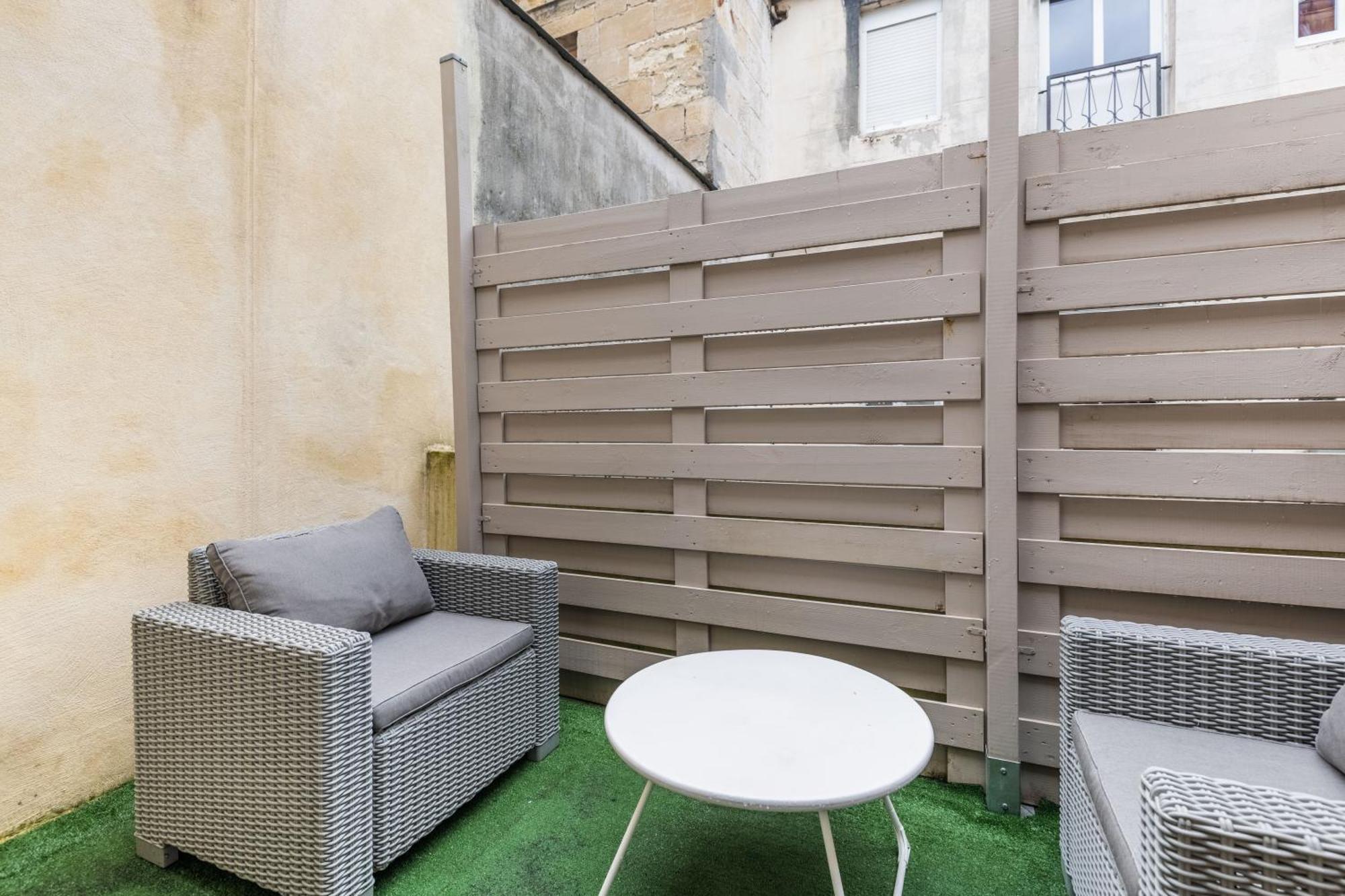 Studio En Duplex-Aircon-Terrasse-Parking-Calme Bordeaux Buitenkant foto